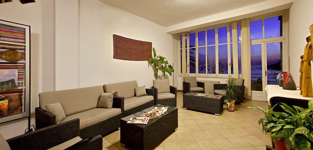 Hotel Calamosca カリアリ エクステリア 写真